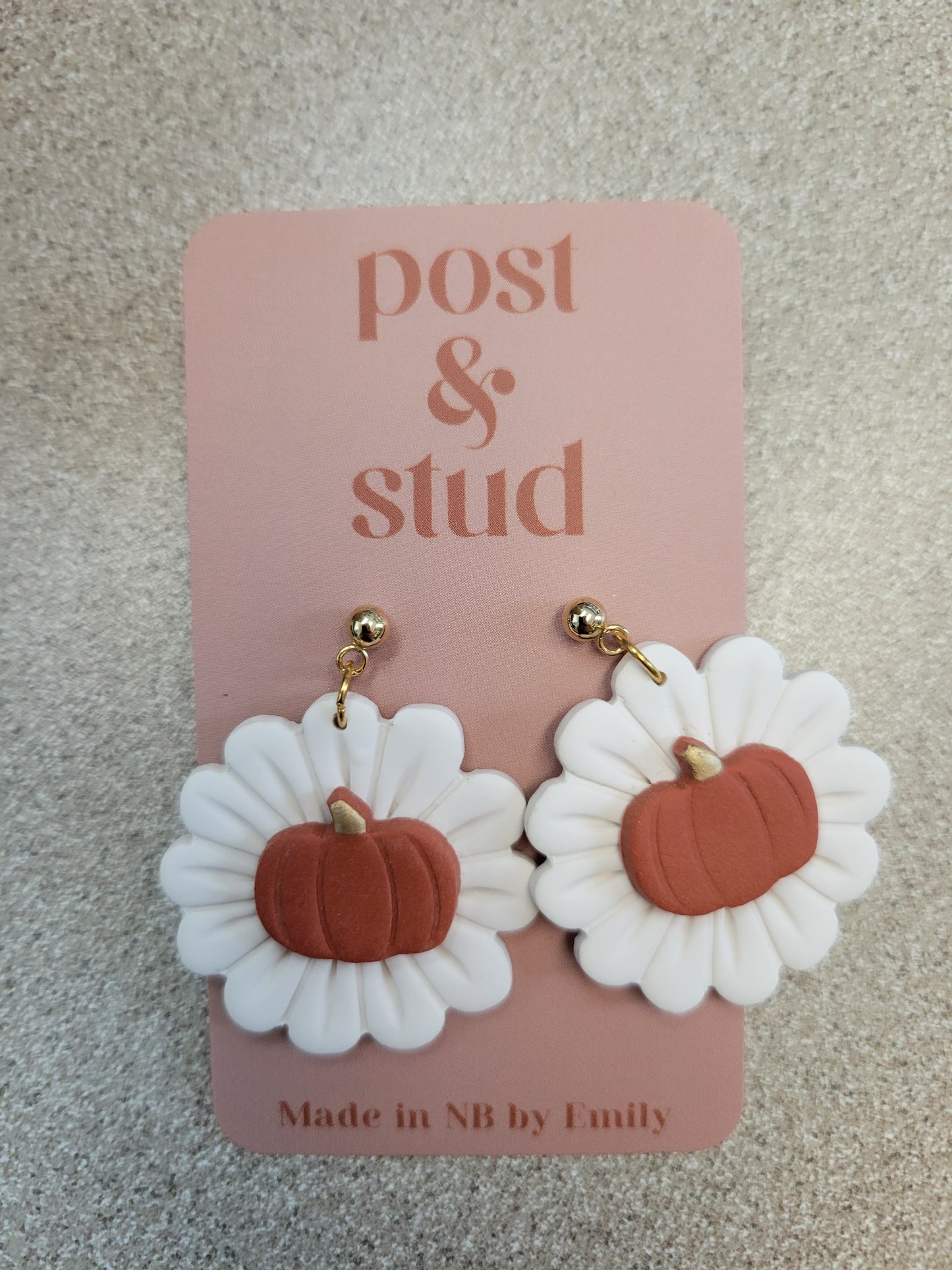 Boucles d'oreilles tiges et clous