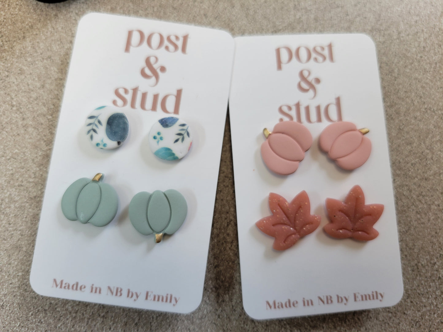 Boucles d'oreilles tiges et clous